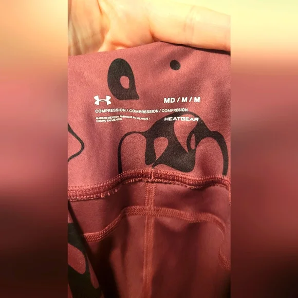 Under Armour Women's Deep Maroon Ankle Crop Ako Print Leggings - Picture 7 of 11